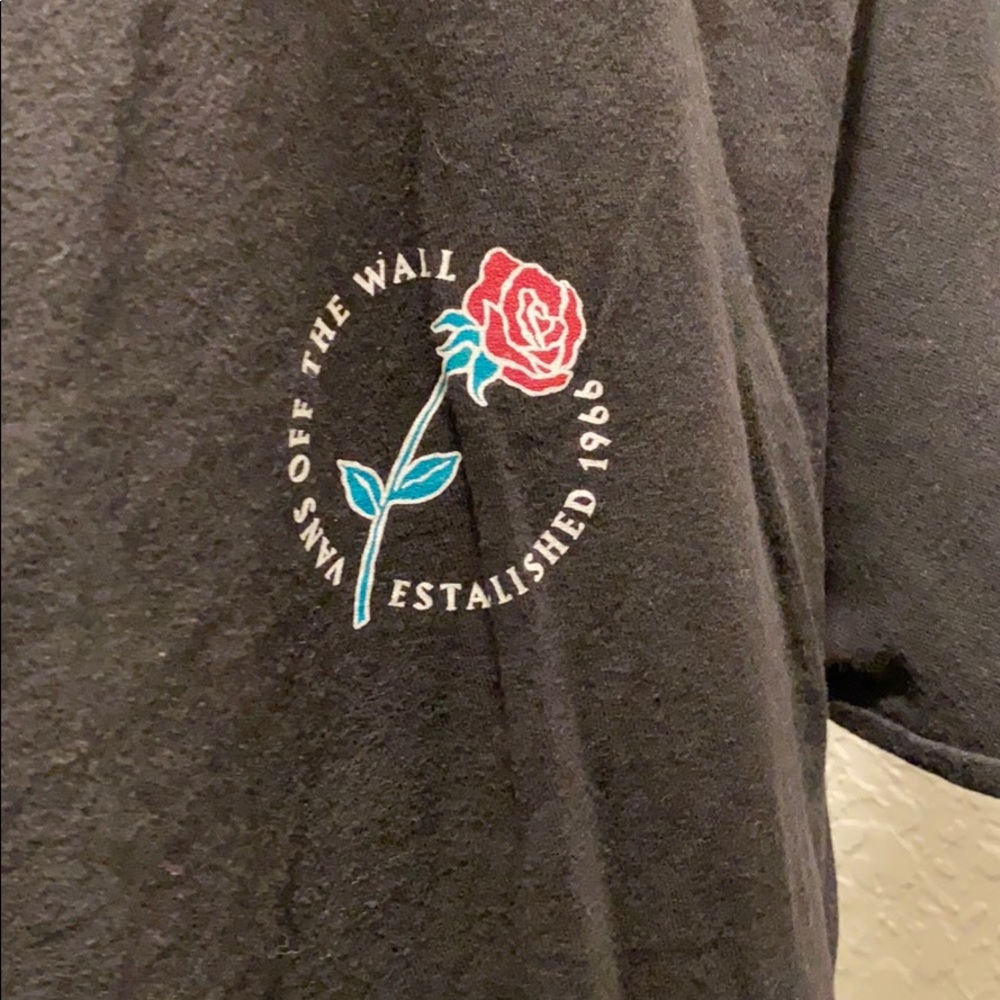 Vans skull and rose tshirt